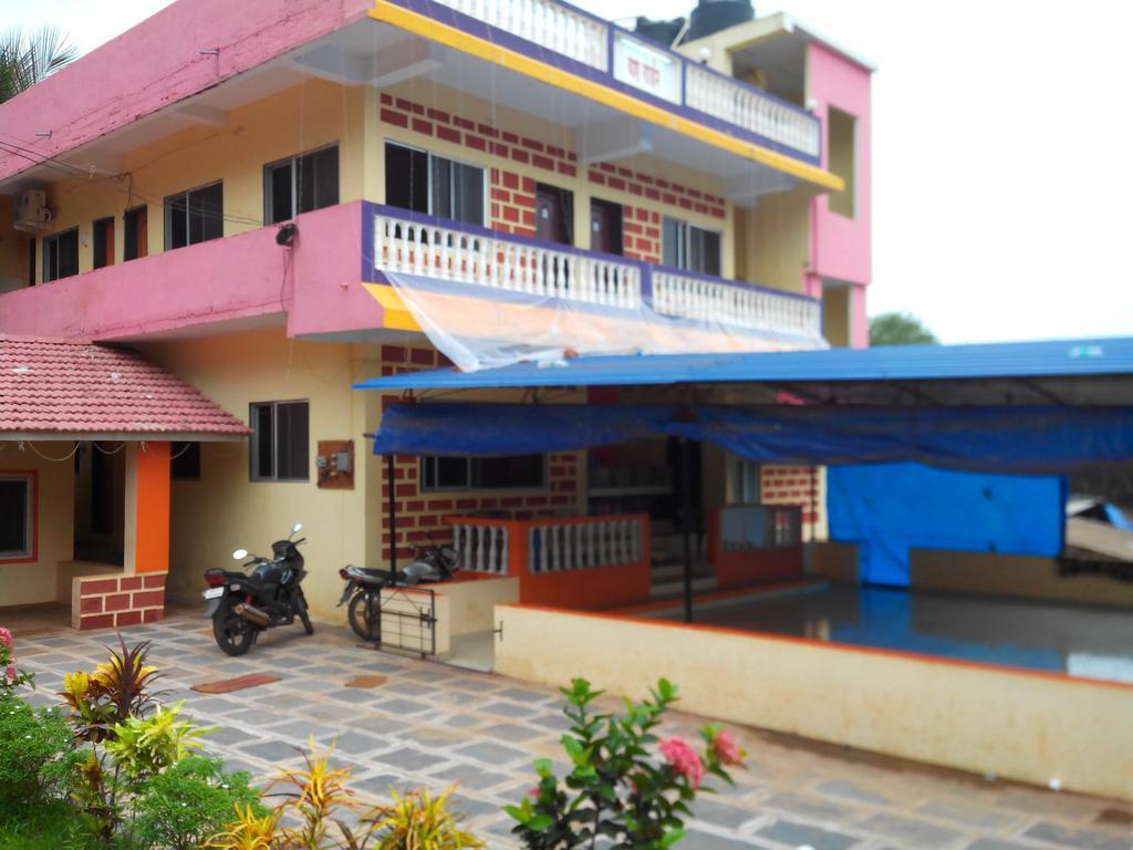 Yash Garden Residency Otel Ganpatipule Dış mekan fotoğraf